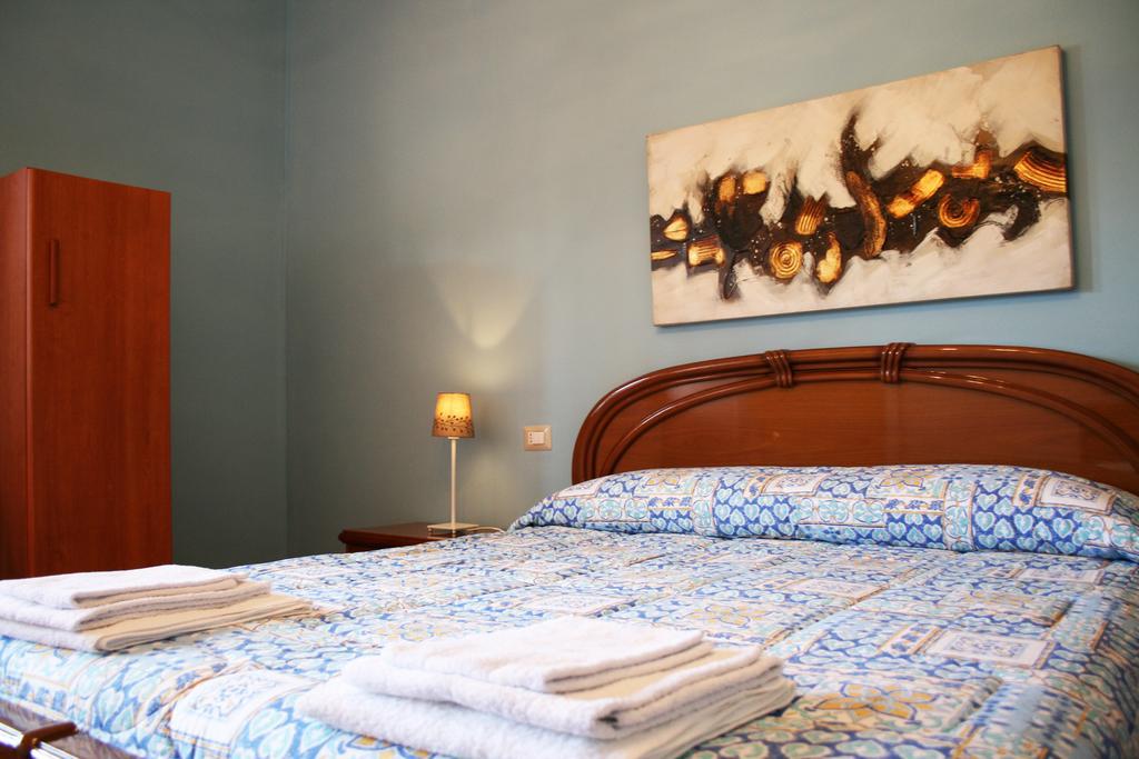 Villa Mara B&B Noto Habitación foto